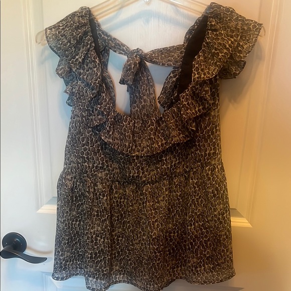 Banana Republic Ruffle Top - Picture 6 of 9